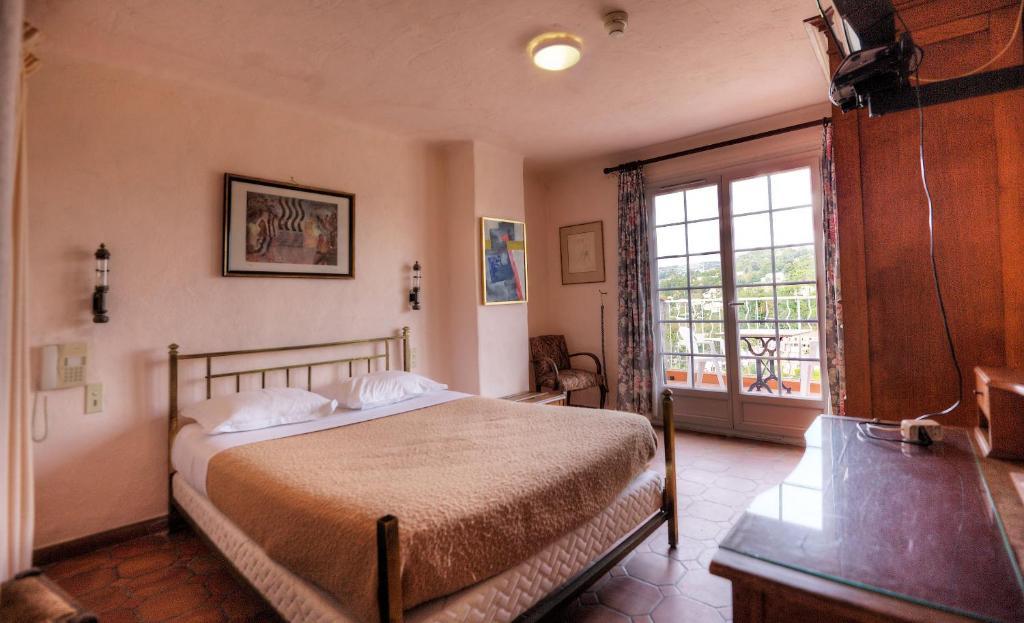Hotel Les Arcades Biot Room photo